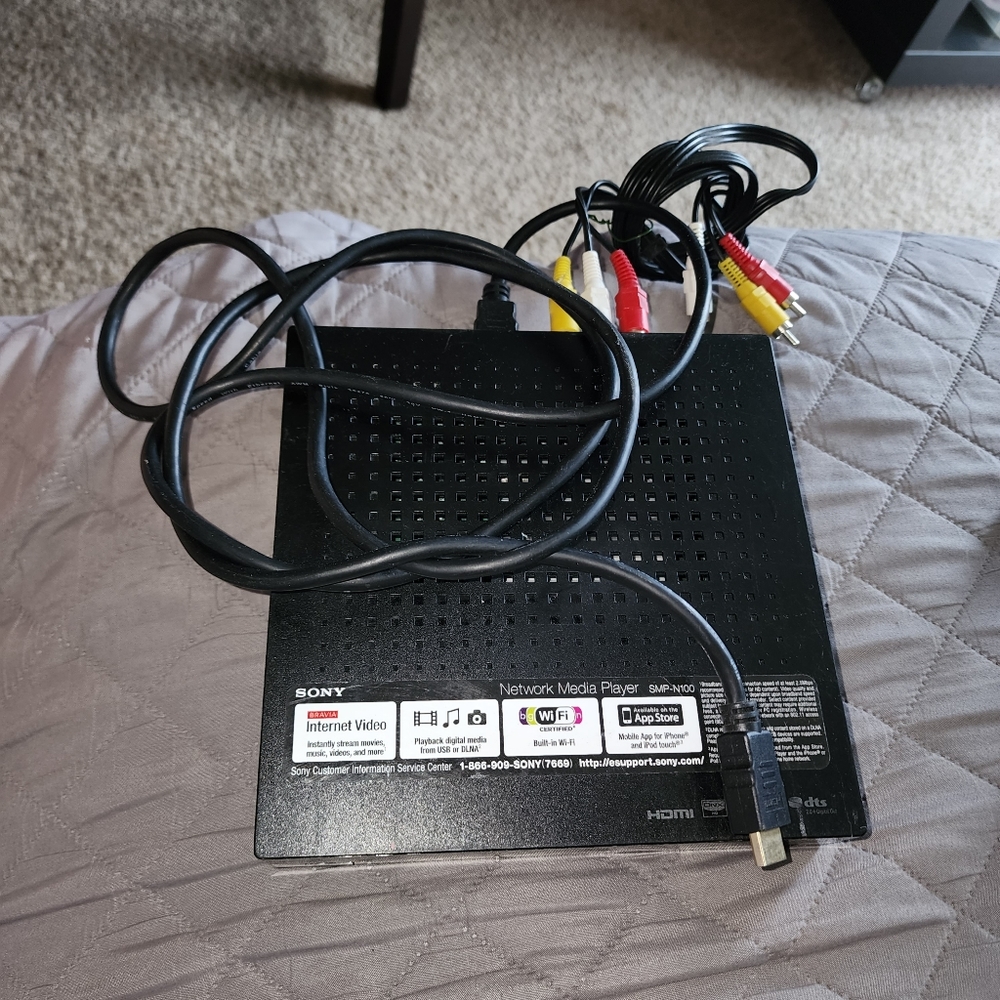 SONY Streaming Media Player SMP-N100 *Does not come with a power adapter*